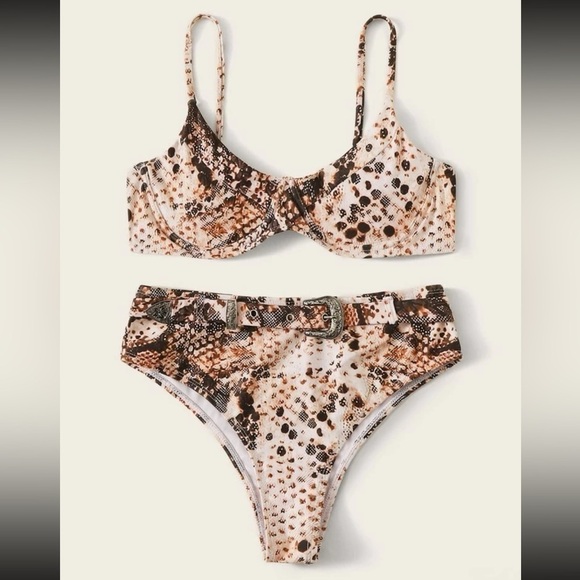 White and Brown animal print bikini top and bottom set size Medium - Picture 4 of 16